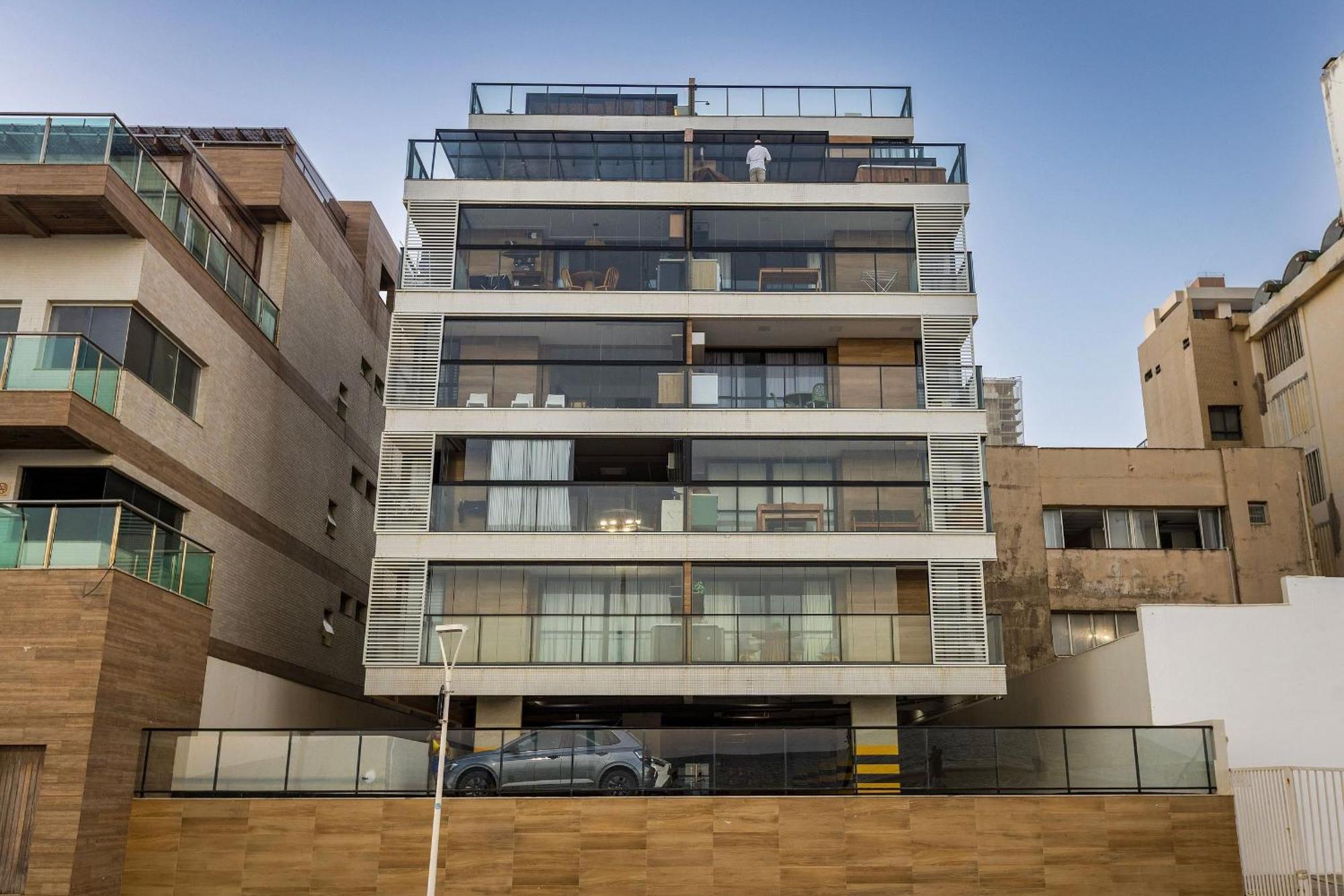 20% Off, Frente P/ Praia, Ate 4hospedes, Garagem, Jr Catito Apartamento Salvador