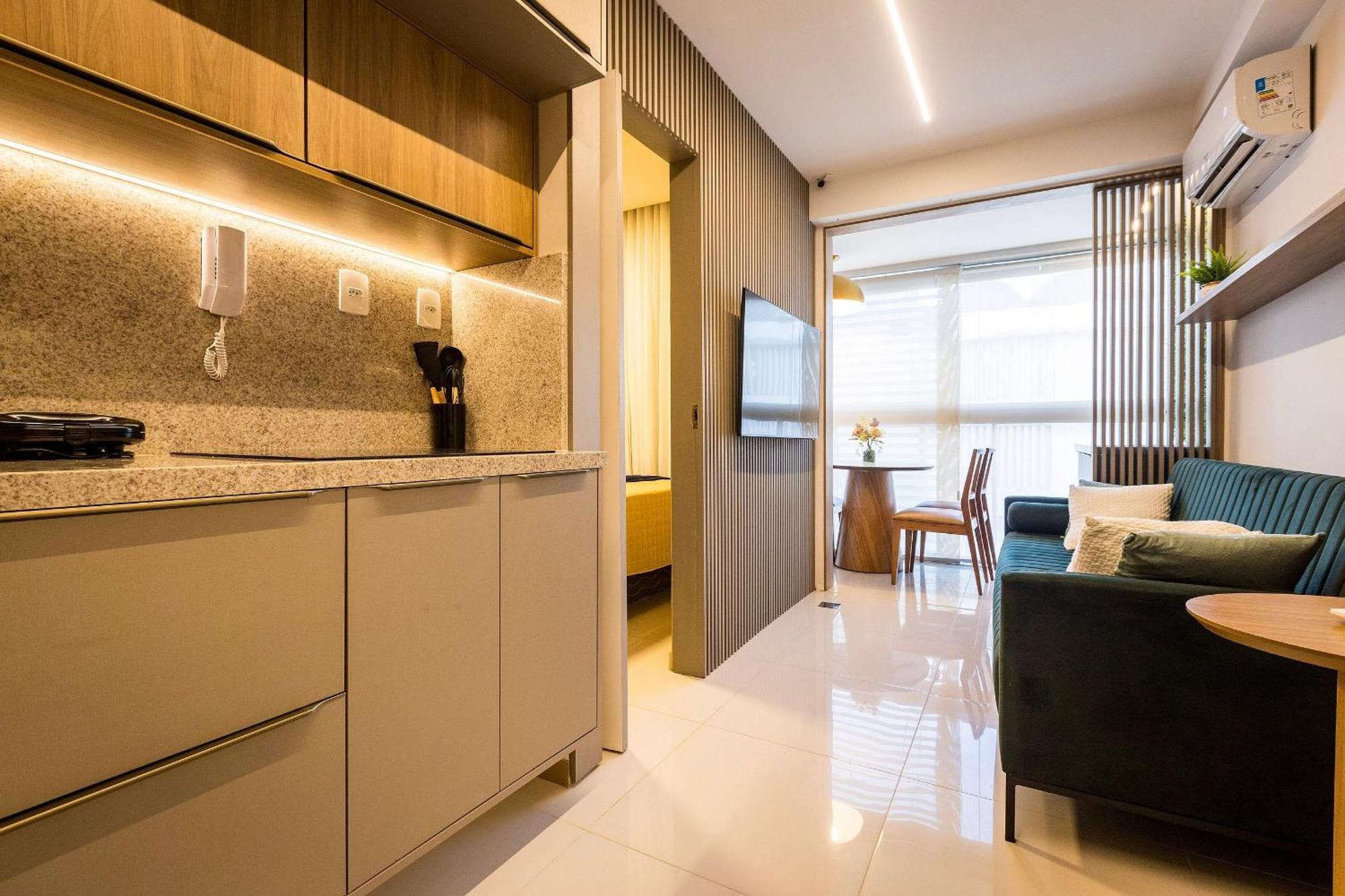 Apartamento 20% Off, Frente P/ Praia, Ate 4hospedes, Garagem, Jr Catito Salvador